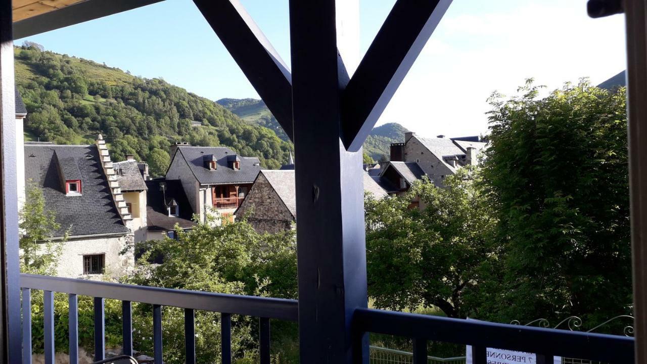 Le balcon face à l'Aspin Arreau Exterior foto